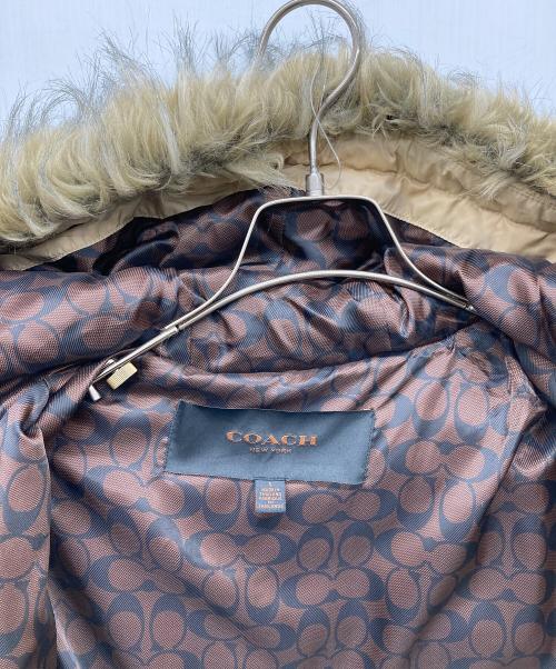 COACH（コーチ）COACH (コーチ) ベルト付きダウンコート ベージュ サイズ:Sの古着・服飾アイテム