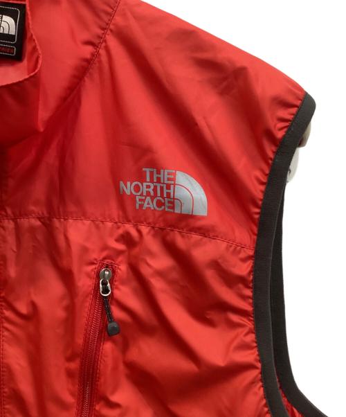THE NORTH FACE（ザ ノース フェイス）THE NORTH FACE (ザ ノース フェイス) TREK & FIELD VEST レッド サイズ:Mの古着・服飾アイテム