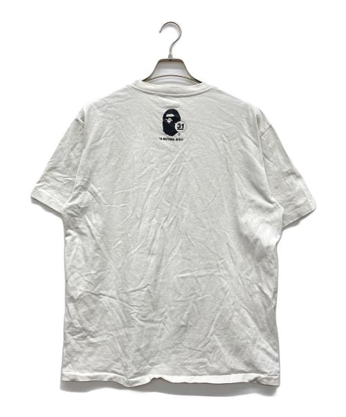 A BATHING APE（アベイシングエイプ）A BATHING APE (アベイシングエイプ) 両面プリントTシャツ ホワイト サイズ:XLの古着・服飾アイテム