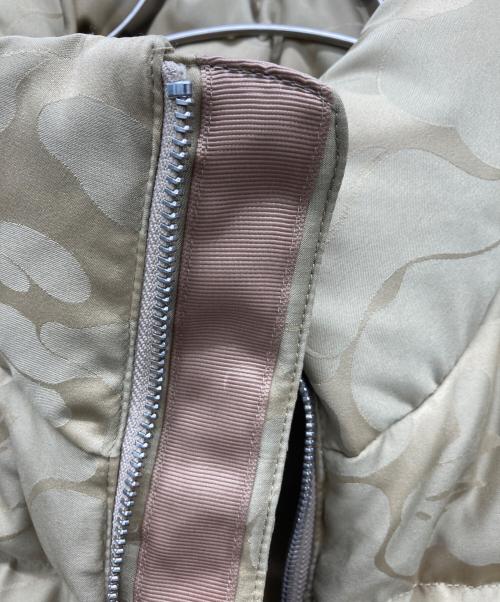 A BATHING APE（ア ベイシング エイプ）A BATHING APE (ア ベイシング エイプ) カモダウンベスト ベージュ サイズ:Lの古着・服飾アイテム