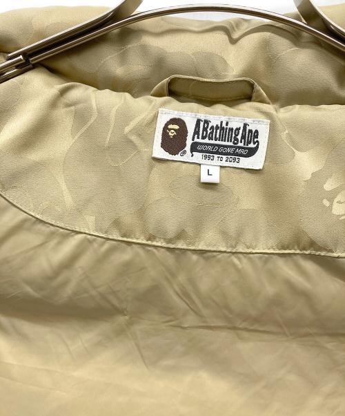 A BATHING APE（ア ベイシング エイプ）A BATHING APE (ア ベイシング エイプ) カモダウンベスト ベージュ サイズ:Lの古着・服飾アイテム