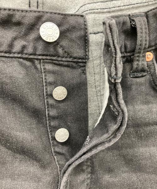 EVISU（エヴィス）EVISU (エヴィス) グラフィティスタイル大黒プリントスリムフィットジーンズ ブラック サイズ:38×34の古着・服飾アイテム