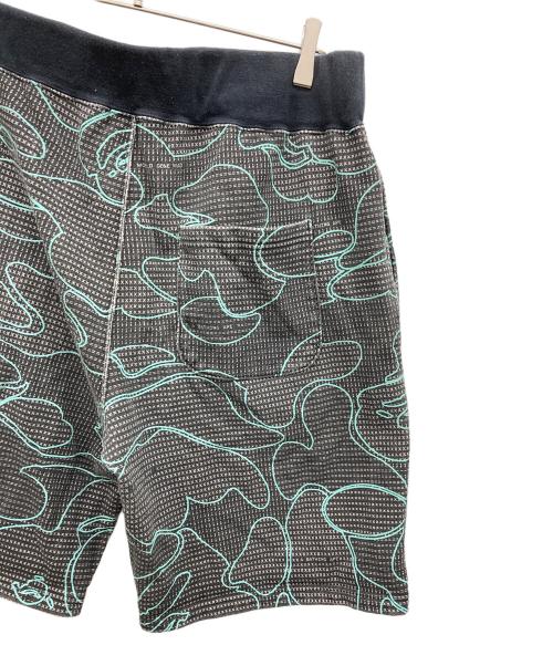 A BATHING APE（アベイシングエイプ）A BATHING APE (アベイシングエイプ) 蓄光スウェットハーフパンツ ブラック サイズ:XLの古着・服飾アイテム