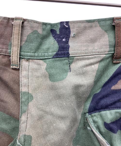 BUZZIN（バズィン）BUZZIN (バズィン) クラッシュカモクロップドパンツ カーキ サイズ:MEDIUMの古着・服飾アイテム