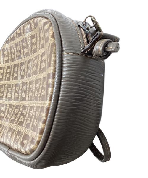 FENDI（フェンディ）FENDI (フェンディ) ズッキーノショルダーバッグ ベージュの古着・服飾アイテム