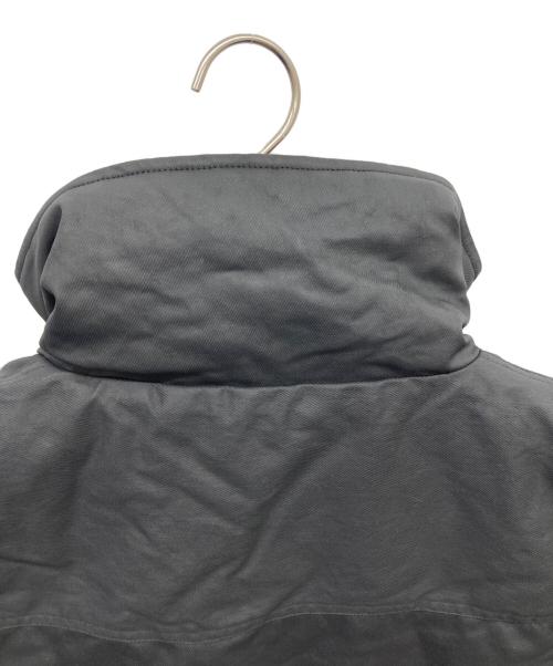 QUEENHOT CONTERENT（クイーンホット コンテンツ）QUEENHOT CONTERENT (クイーンホット コンテンツ) ダブルジップ中綿ベスト ブラック サイズ:なしの古着・服飾アイテム