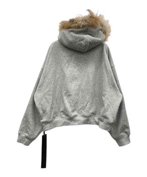 QUEENHOT CONTERENT（クイーンホット コンテンツ）QUEENHOT CONTERENT (クイーンホット コンテンツ) ファー付きダブルジップ裏起毛パーカー グレー サイズ:6の古着・服飾アイテム
