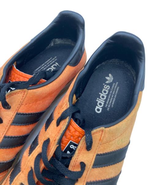 adidas（アディダス）adidas (アディダス) GAZELLE オレンジ サイズ:US9の古着・服飾アイテム