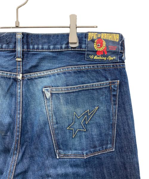 A BATHING APE（ア ベイシング エイプ）A BATHING APE (ア ベイシング エイプ) ベイプスタデニムパンツ インディゴ サイズ:Mの古着・服飾アイテム