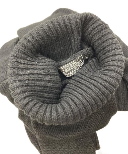 Hysteric Glamour（ヒステリックグラマー）Hysteric Glamour (ヒステリックグラマー) HYSTERIC TIMES刺繍 タートルネックセーター ブラック サイズ:Ｍの古着・服飾アイテム