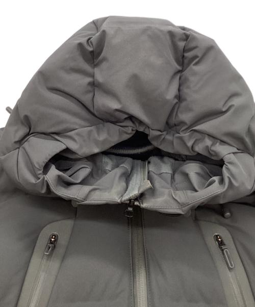 DESCENTE（デサント）DESCENTE (デサント) MOUNTAINEER MIZUSAWA DOWN グレー サイズ:Lの古着・服飾アイテム
