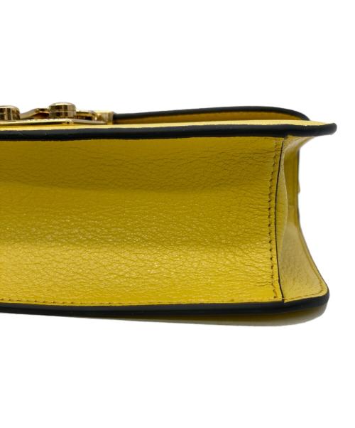 MIU MIU（ミュウミュウ）MIU MIU (ミュウミュウ) ショルダーバッグ イエローの古着・服飾アイテム