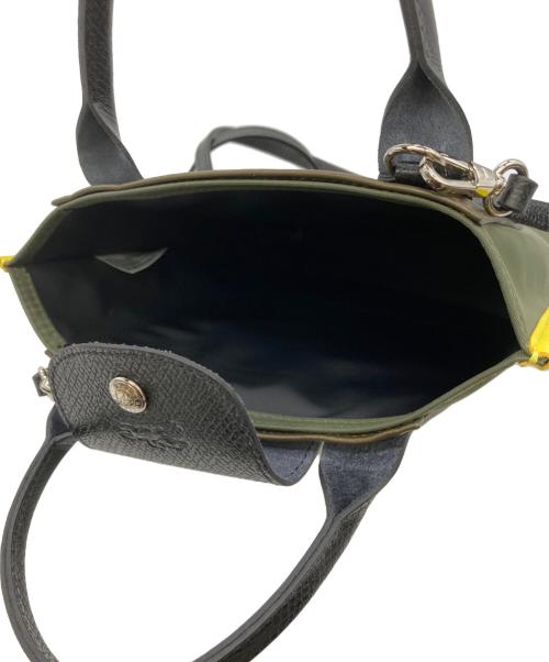 LONGCHAMP（ロンシャン）LONGCHAMP (ロンシャン) ナイロンショルダーバッグ オリーブの古着・服飾アイテム