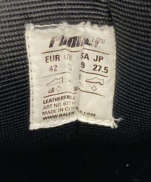 BALENCIAGA（バレンシアガ）BALENCIAGA (バレンシアガ) RUNNER ユーズド加工ローカットスニーカー ホワイト サイズ:EUR42の古着・服飾アイテム