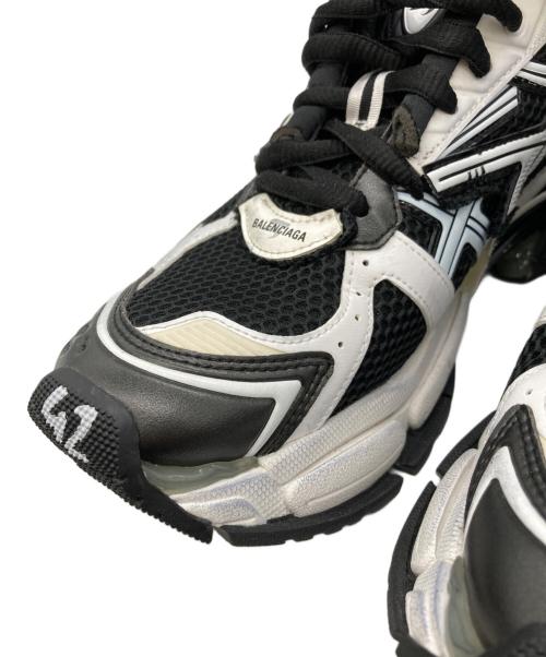 BALENCIAGA（バレンシアガ）BALENCIAGA (バレンシアガ) RUNNER ユーズド加工ローカットスニーカー ホワイト サイズ:EUR42の古着・服飾アイテム