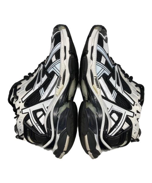 BALENCIAGA（バレンシアガ）BALENCIAGA (バレンシアガ) RUNNER ユーズド加工ローカットスニーカー ホワイト サイズ:EUR42の古着・服飾アイテム