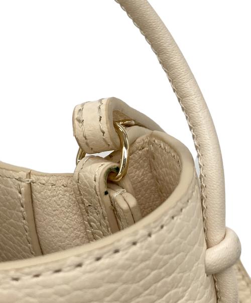 FURLA（フルラ）FURLA (フルラ) ミニショルダーバッグ アイボリーの古着・服飾アイテム