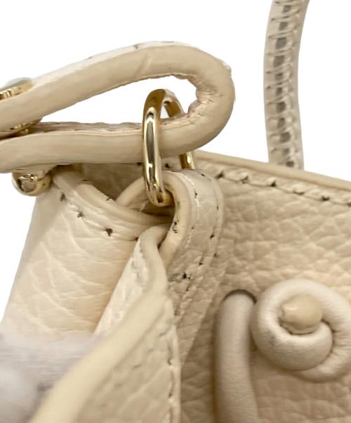 FURLA（フルラ）FURLA (フルラ) ミニショルダーバッグ アイボリーの古着・服飾アイテム