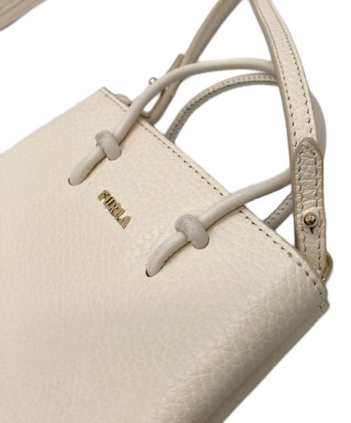 FURLA（フルラ）FURLA (フルラ) ミニショルダーバッグ アイボリーの古着・服飾アイテム