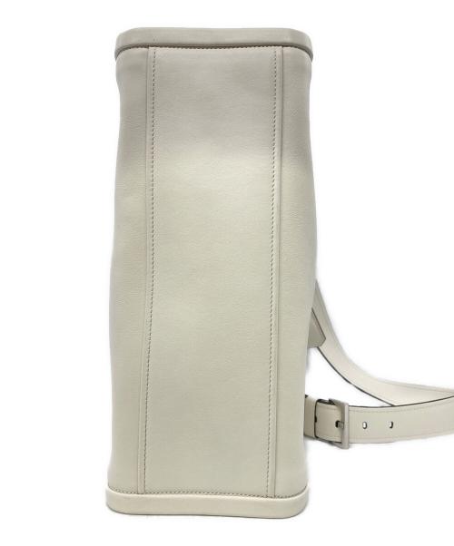 PRADA（プラダ）PRADA (プラダ) GRACE LUX（グレース ルクス） ホワイトの古着・服飾アイテム