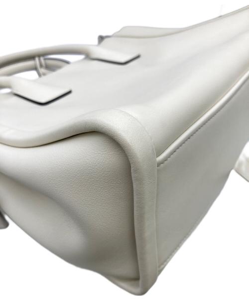 PRADA（プラダ）PRADA (プラダ) GRACE LUX（グレース ルクス） ホワイトの古着・服飾アイテム