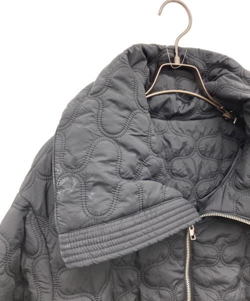 EN NEUME（エン ノイム）EN NEUME (エン ノイム) Big Collar Quilted Jacket ブラック サイズ:Fの古着・服飾アイテム