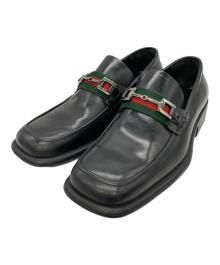 GUCCI（グッチ）の古着「スクエアトゥシェリーラインビットローファー」｜ブラック