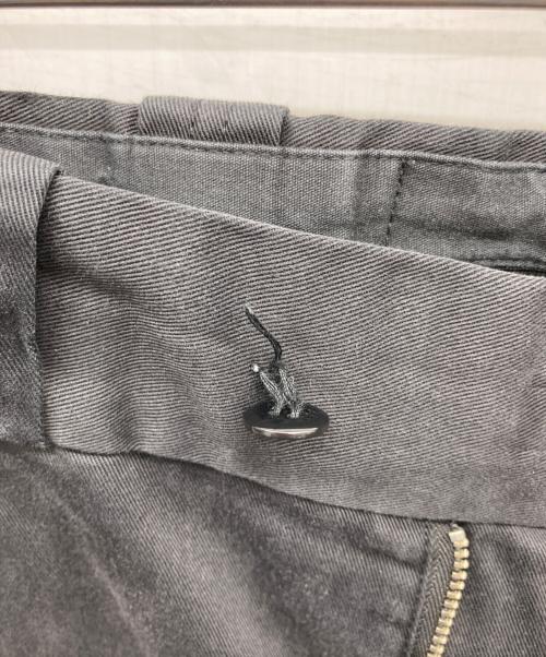 CAHLUMN（カウラム）CAHLUMN (カウラム) TC Twill 1 Tuck Pants グレー サイズ:Mの古着・服飾アイテム