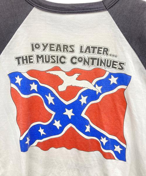 USED（ユーズド）USED (ユーズド) カットオフ ラグランバンドTシャツ Lynyrd Skynyrd ブラック×ホワイト サイズ:XLの古着・服飾アイテム