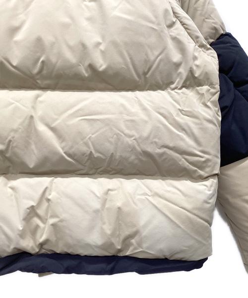 NUMERALS（ヌメラルズ）NUMERALS (ヌメラルズ) ダウンジャケット ベージュ サイズ:Mの古着・服飾アイテム