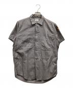 DEE CEEディーシー）の古着「半袖シャツ」｜グレー