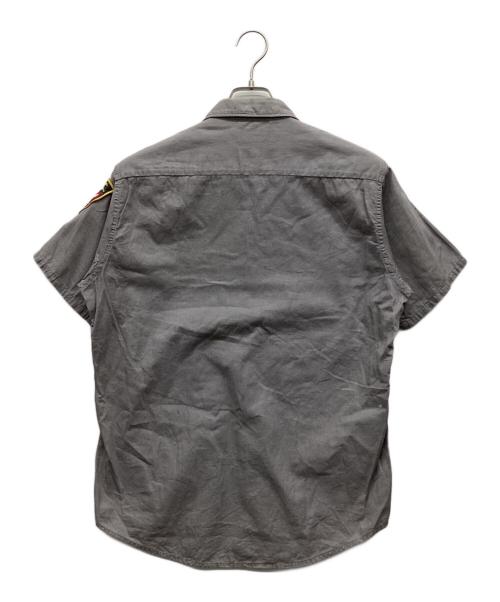 DEE CEE（ディーシー）DEE CEE (ディーシー) 半袖シャツ グレー サイズ:Mの古着・服飾アイテム