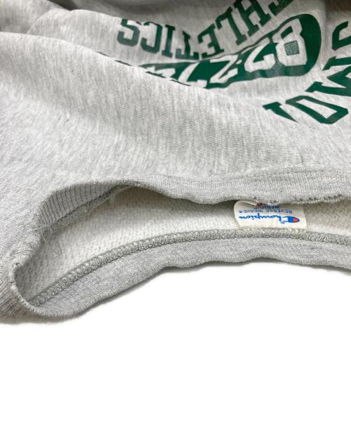 Champion（チャンピオン）Champion (チャンピオン) 三段中抜きカプセルアーチプリント リバースウィーブスウェット グレー サイズ:LARGEの古着・服飾アイテム