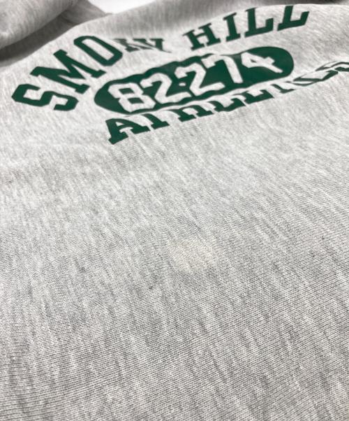 Champion（チャンピオン）Champion (チャンピオン) 三段中抜きカプセルアーチプリント リバースウィーブスウェット グレー サイズ:LARGEの古着・服飾アイテム