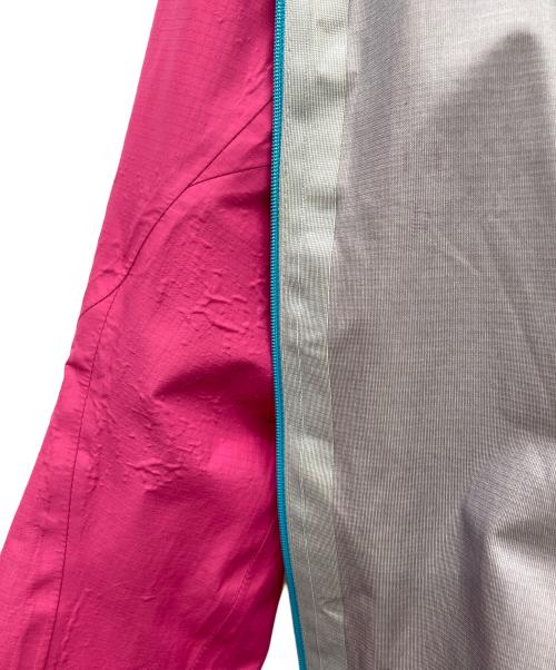Berghaus（バーグハウス）Berghaus (バーグハウス) VAPOUR STORM SHELL JKT AF ピンク サイズ:10の古着・服飾アイテム