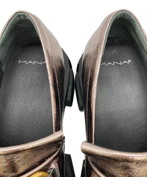 MANA（マナ）MANA (マナ) 厚底キルトローファー シルバー サイズ:39の古着・服飾アイテム