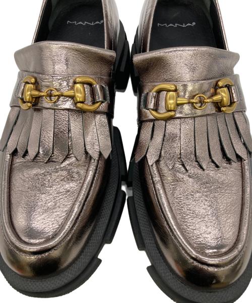 MANA（マナ）MANA (マナ) 厚底キルトローファー シルバー サイズ:39の古着・服飾アイテム