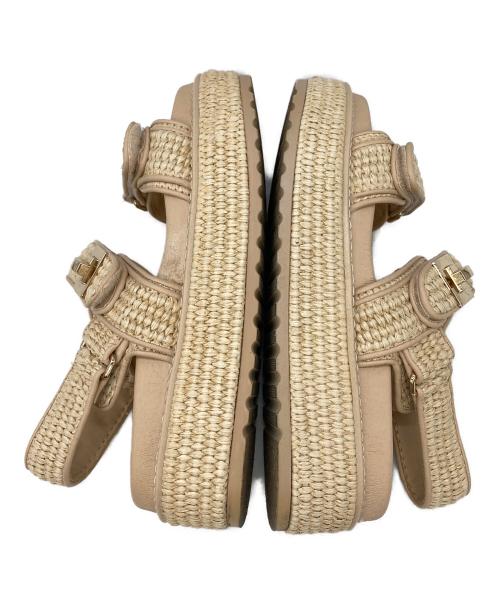 STEVE MADDEN（スティーブマデン）Steve Madden (スティーブマデン) ダブルベルトラフィアサンダル ベージュ サイズ:5Ｍの古着・服飾アイテム
