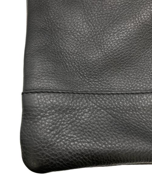 DOLCE & GABBANA（ドルチェ＆ガッバーナ）DOLCE & GABBANA (ドルチェ＆ガッバーナ) レザーショルダーバッグ ブラックの古着・服飾アイテム