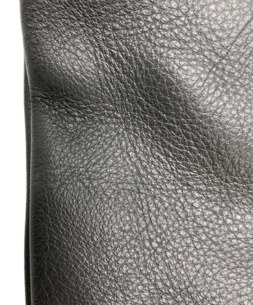 DOLCE & GABBANA（ドルチェ＆ガッバーナ）DOLCE & GABBANA (ドルチェ＆ガッバーナ) レザーショルダーバッグ ブラックの古着・服飾アイテム