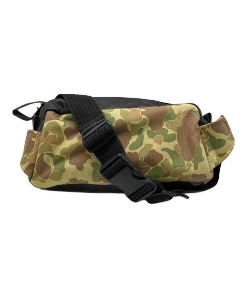 BACKLASH（バックラッシュ）BACKLASH (バックラッシュ) ショルダーバッグ カーキの古着・服飾アイテム