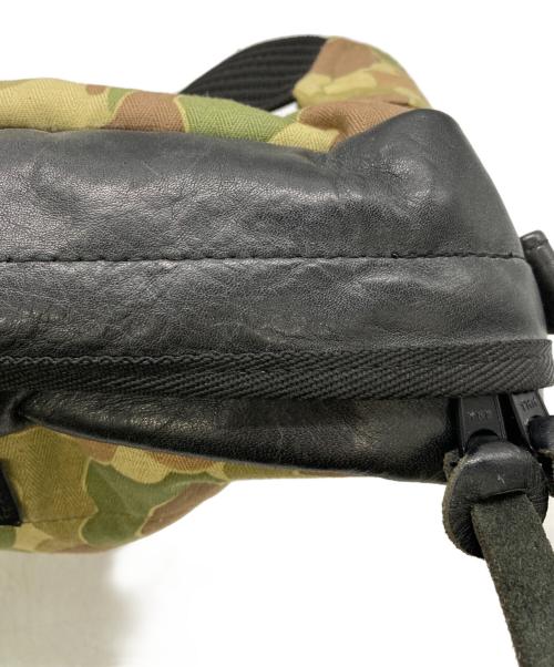 BACKLASH（バックラッシュ）BACKLASH (バックラッシュ) ショルダーバッグ カーキの古着・服飾アイテム