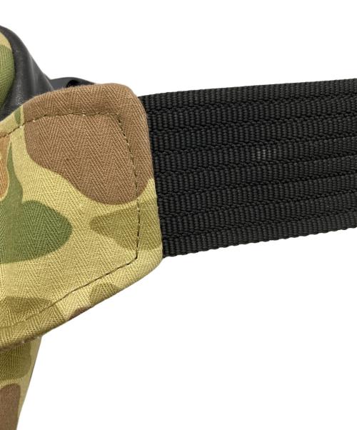 BACKLASH（バックラッシュ）BACKLASH (バックラッシュ) ショルダーバッグ カーキの古着・服飾アイテム