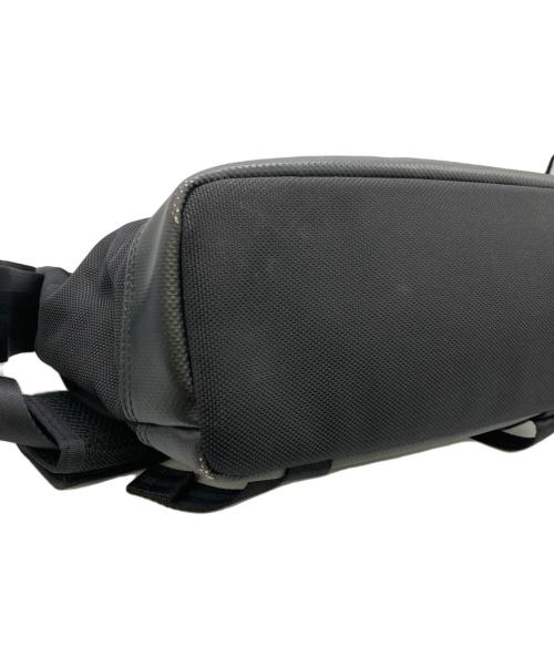 PORTER（ポーター）PORTER (ポーター) メッセンジャーバッグ HEAT ブラックの古着・服飾アイテム