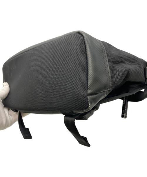 PORTER（ポーター）PORTER (ポーター) メッセンジャーバッグ HEAT ブラックの古着・服飾アイテム