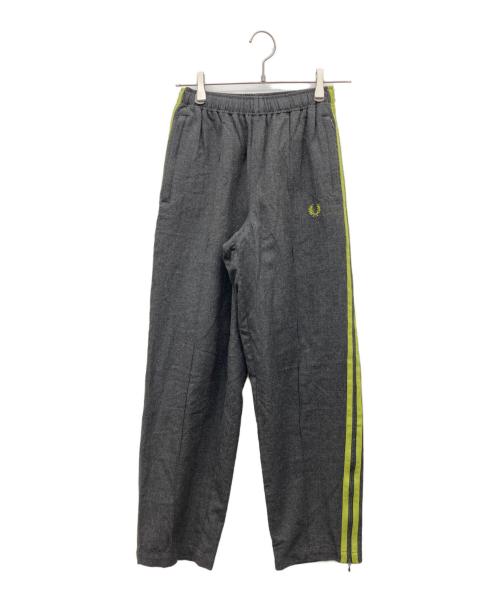 FRED PERRY（フレッドペリー）FRED PERRY (フレッドペリー) トラックパンツ グレー サイズ:76cm 30の古着・服飾アイテム