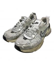 NIKE（ナイキ）の古着「V2K RUN V2K」｜グレー