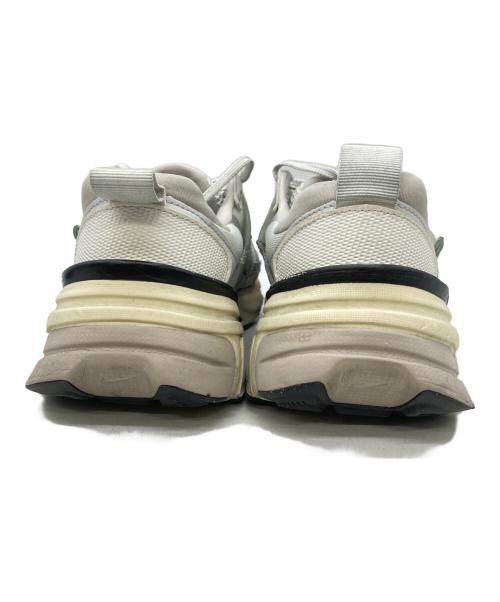 NIKE（ナイキ）NIKE (ナイキ) V2K RUN V2K グレー サイズ:US8.5の古着・服飾アイテム
