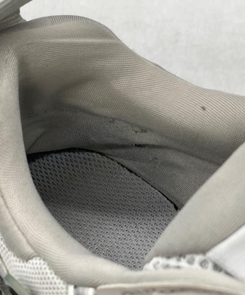 NIKE（ナイキ）NIKE (ナイキ) V2K RUN V2K グレー サイズ:US8.5の古着・服飾アイテム