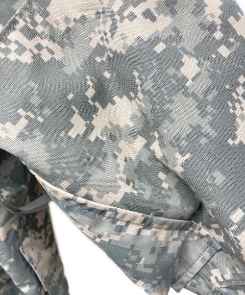 US ARMY（ユーエスアーミー）US ARMY (ユーエスアーミー) ECWCS (エクワックス) デジタルカモジャケット カーキ サイズ:LARGE-REGULARの古着・服飾アイテム